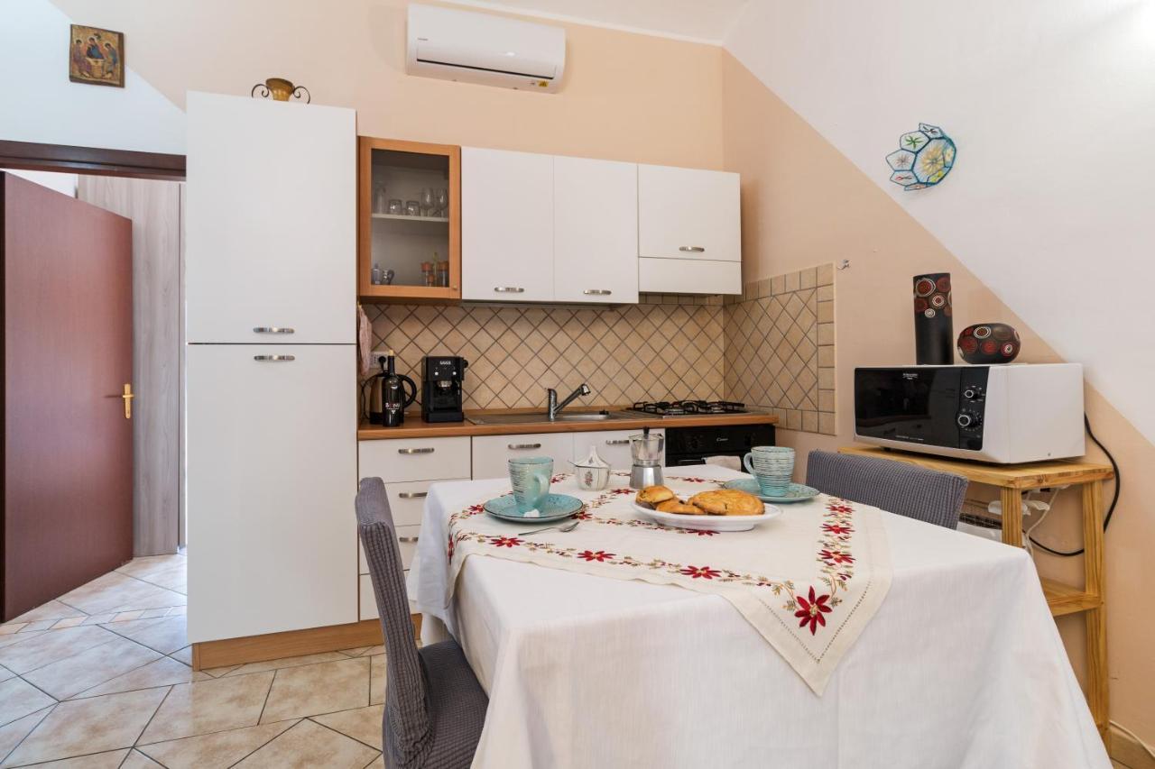 דירות קאלה גונונה Sebastian House מראה חיצוני תמונה