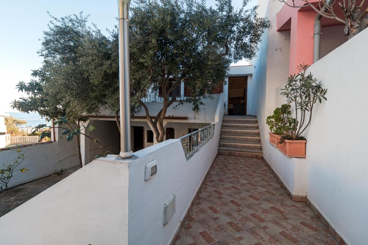דירות קאלה גונונה Sebastian House מראה חיצוני תמונה