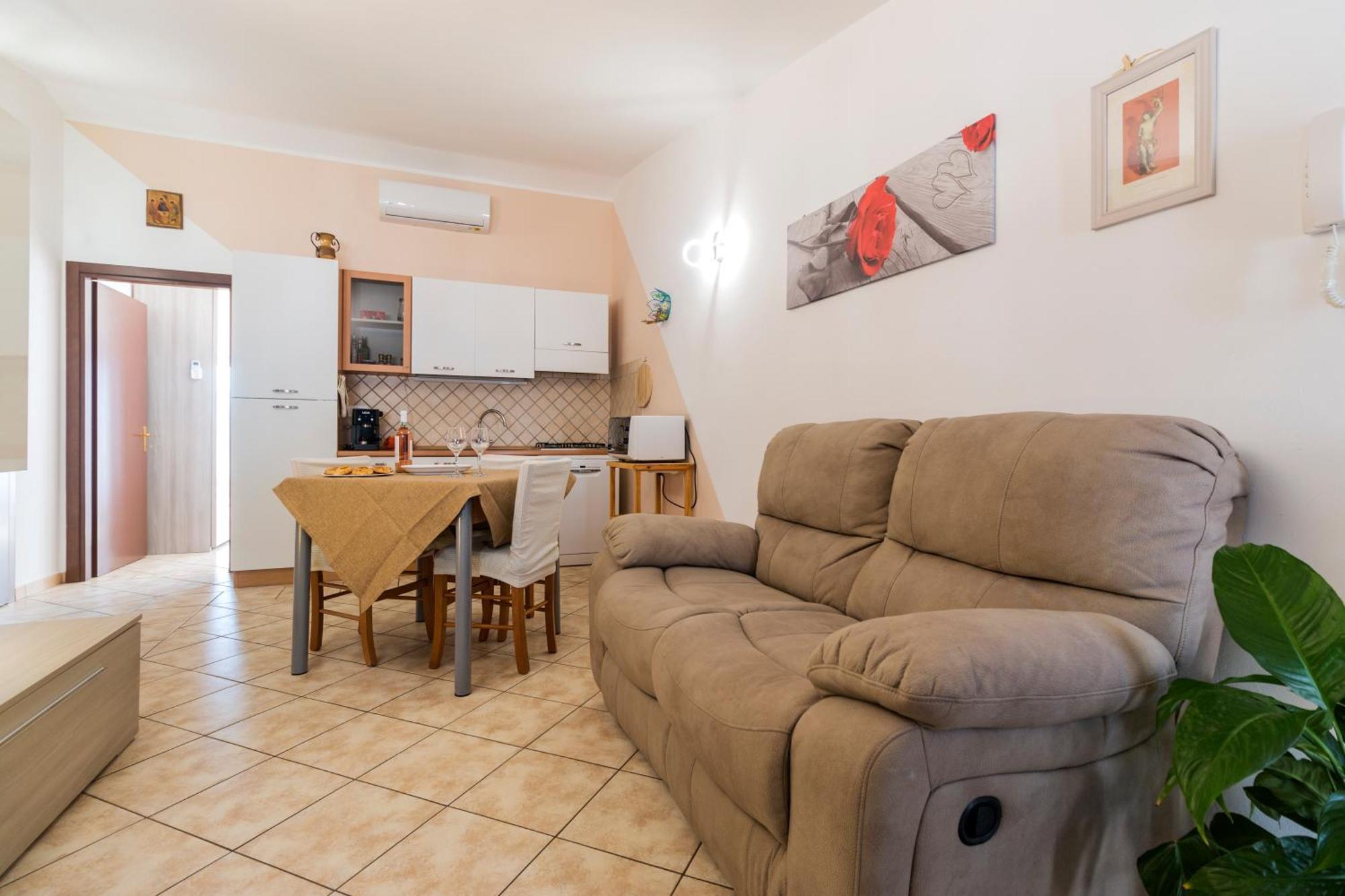 דירות קאלה גונונה Sebastian House מראה חיצוני תמונה